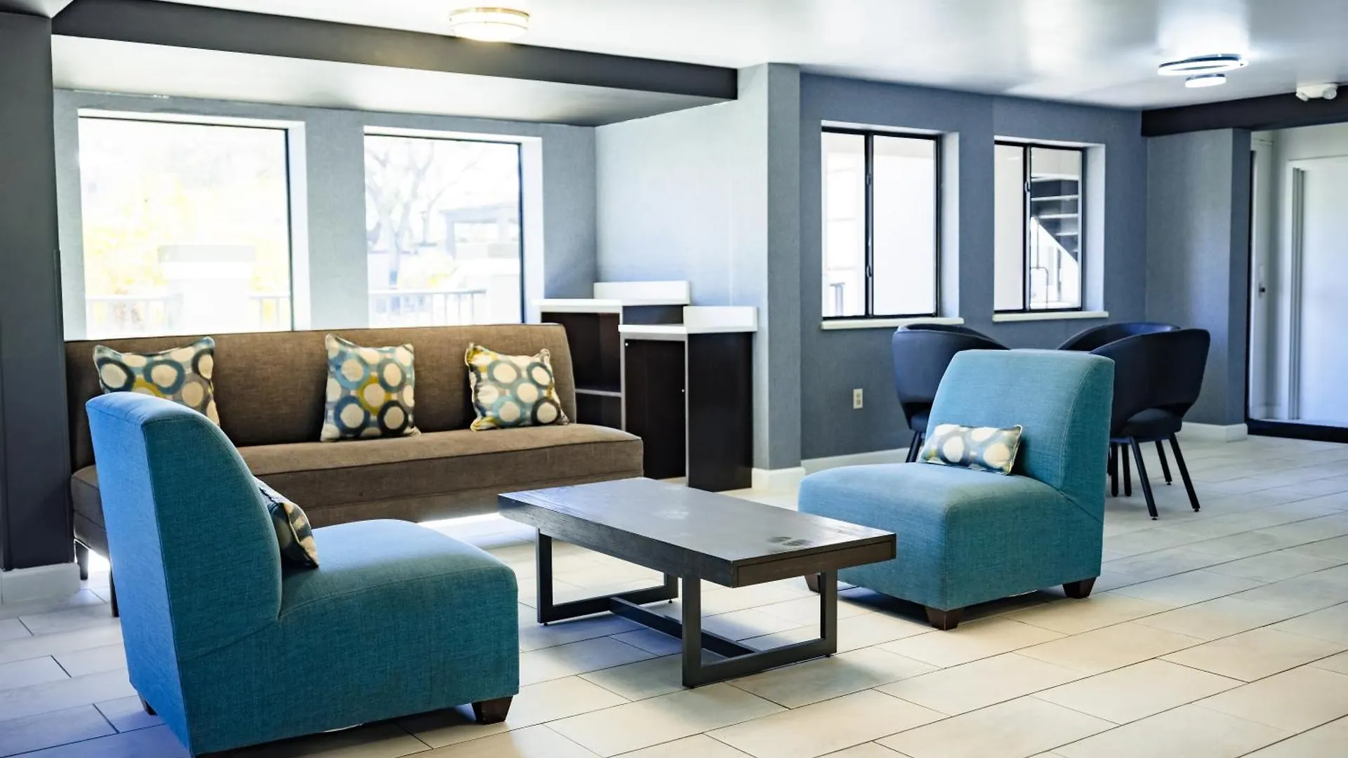 La Quinta Inn By Wyndham Tampa Near Busch Gardens Hotel